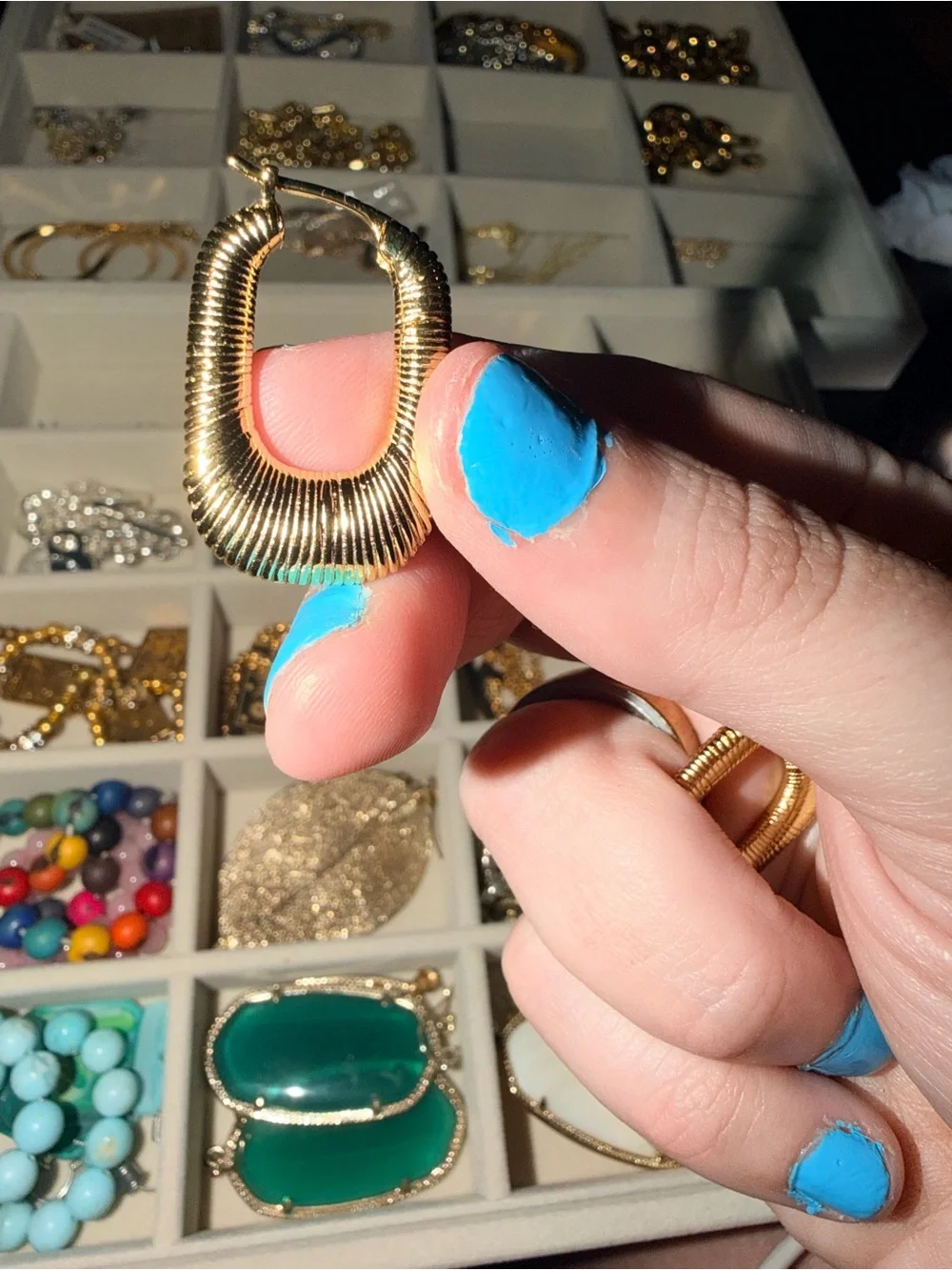 Gold Ribbed U-Shaped Hoop Earrings - Women Jewelry